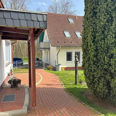 Ferienhaeuser Im Ostseebad Apartmán *